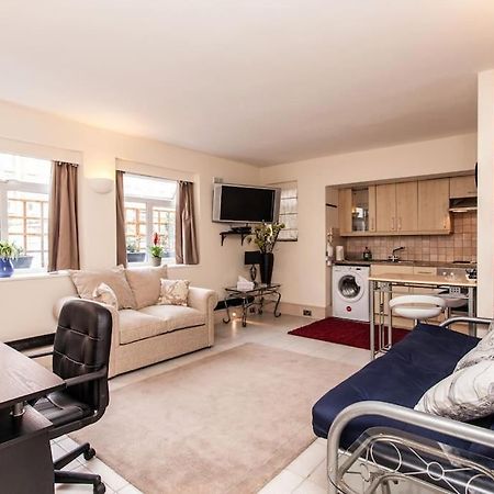 Awesome Apartment In The Heart Of Camden Town Londres Exterior foto