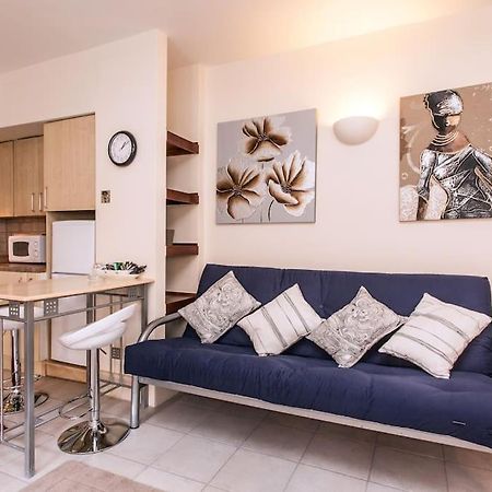 Awesome Apartment In The Heart Of Camden Town Londres Exterior foto