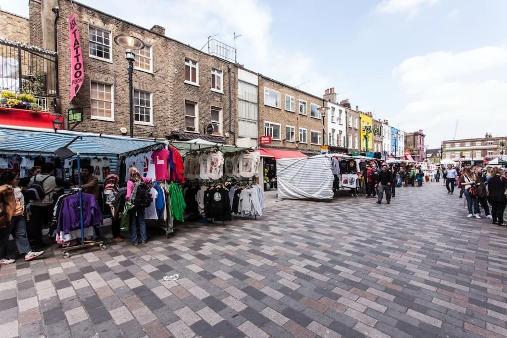 Awesome Apartment In The Heart Of Camden Town Londres Exterior foto
